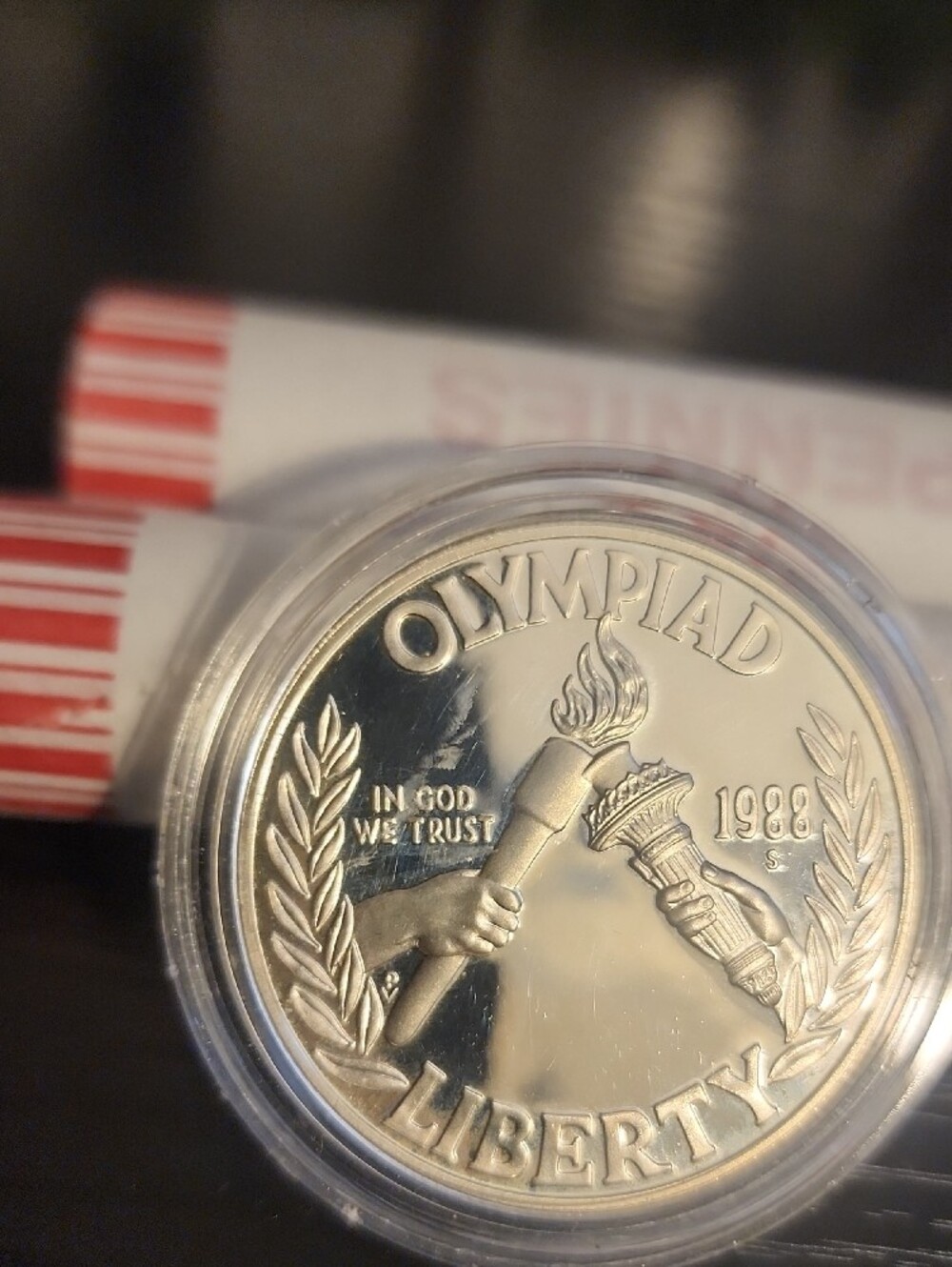 1988 Silver Olympic Commemorative Coin with Olympic Rings - Picture 8 of 8